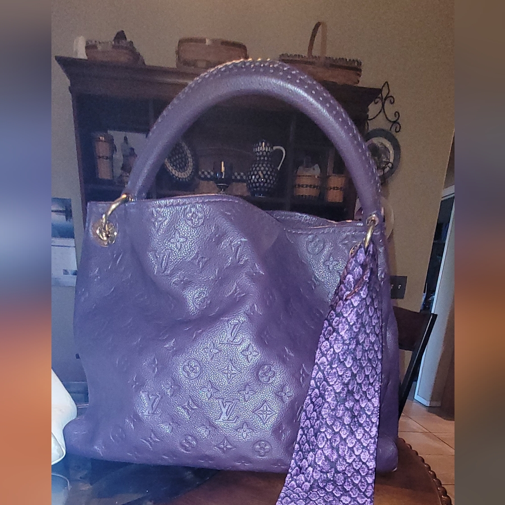 Artsy leather monogram lv all inclusive louis vuitton artsy bag